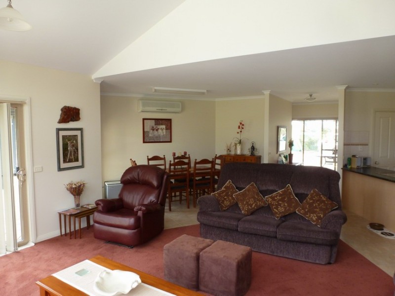 57 Bomjinna Court, Pomonal VIC 3381