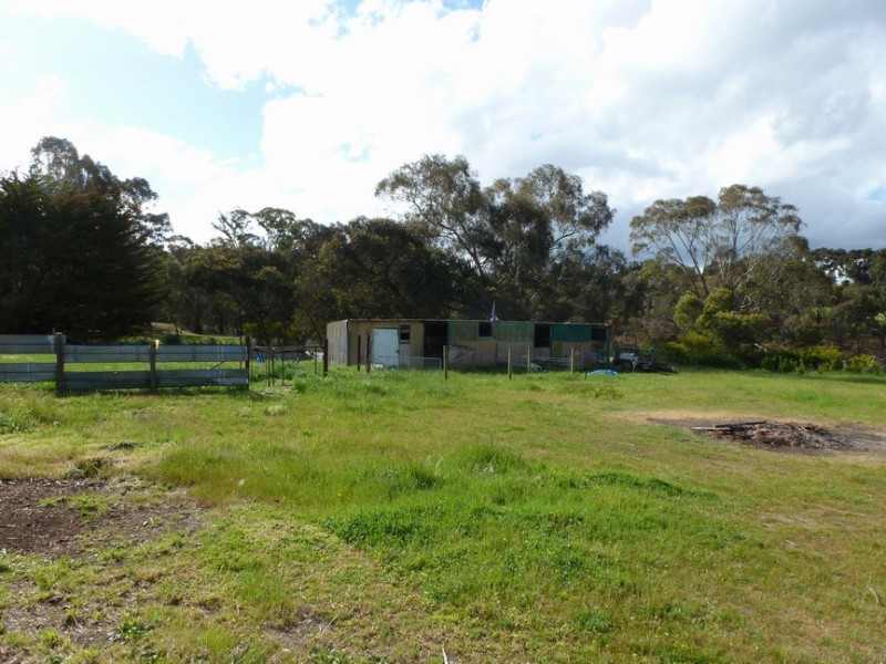 124 Picnic Road, Ararat VIC 3377