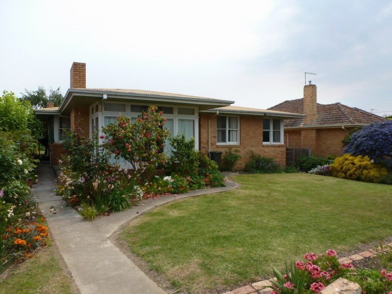 9 Dawson Street, Ararat VIC 3377