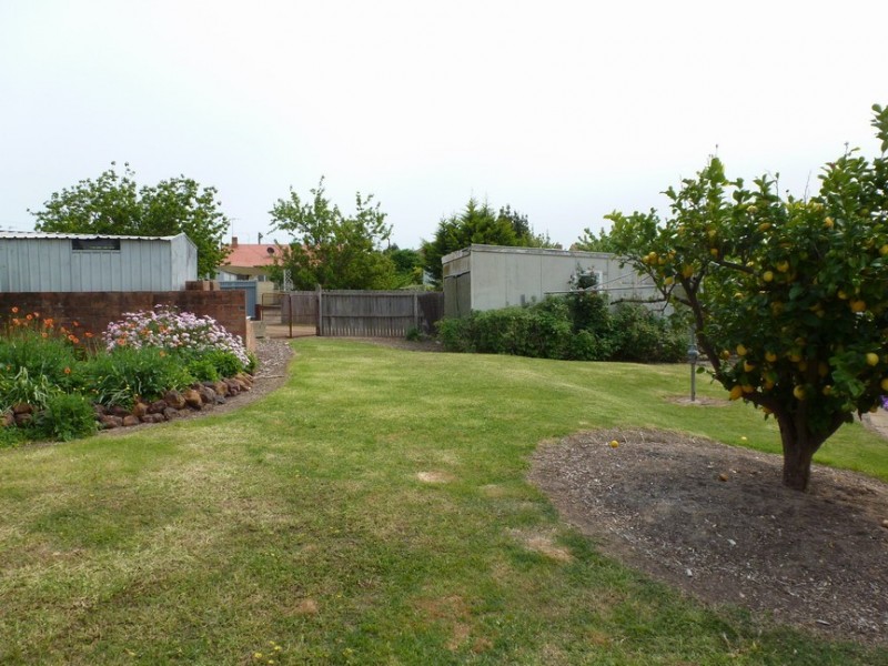 9 Dawson Street, Ararat VIC 3377