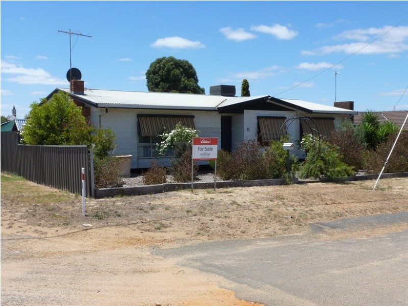 15 Hakea Street, Ararat VIC 3377