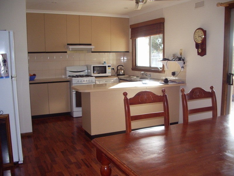 15 Hakea Street, Ararat VIC 3377