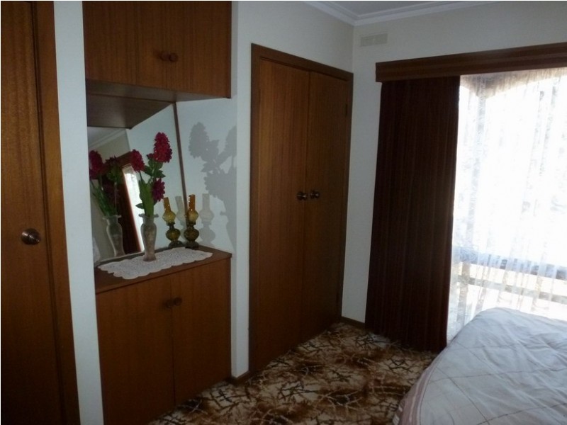 64 Tatyoon Road, Ararat VIC 3377