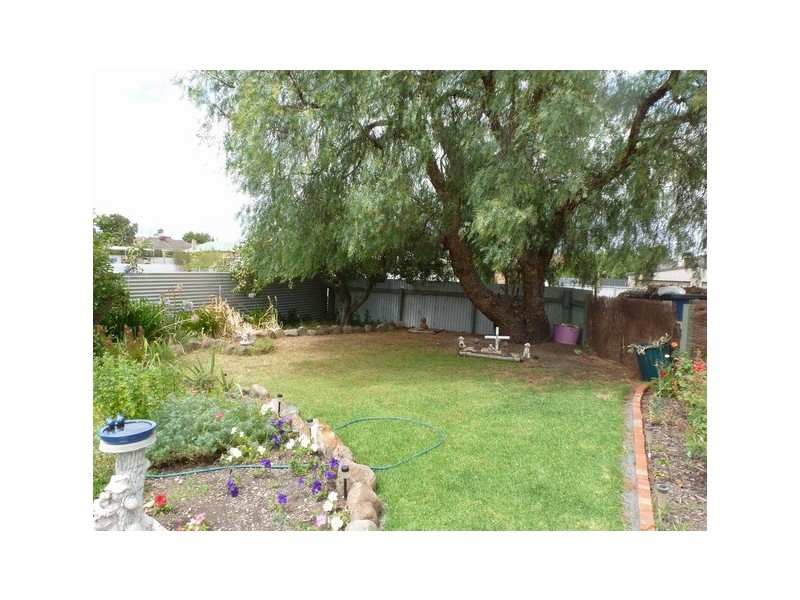 12 Vincent Street, Ararat VIC 3377