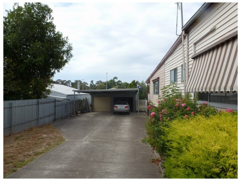 14 Lambert Street, Ararat VIC 3377