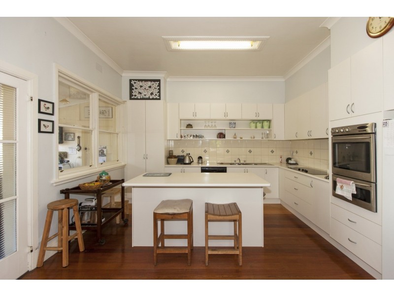 900 Helendoite Road, Tatyoon VIC 3378