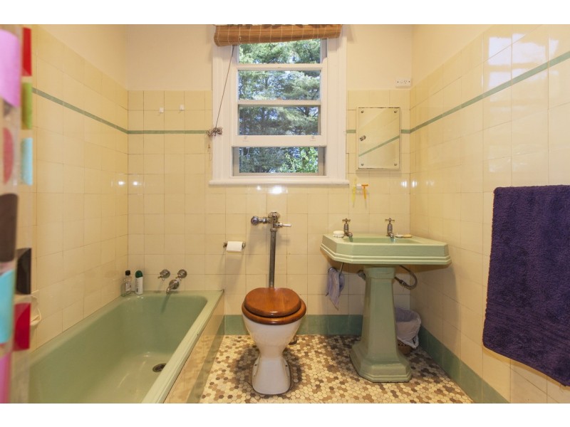 900 Helendoite Road, Tatyoon VIC 3378