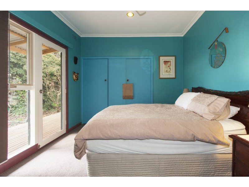 197 Mt Cole Road, Warrak VIC 3377