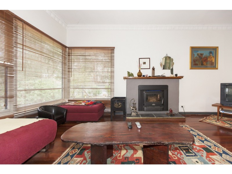 197 Mt Cole Road, Warrak VIC 3377