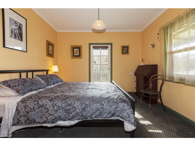 197 Mt Cole Road, Warrak VIC 3377