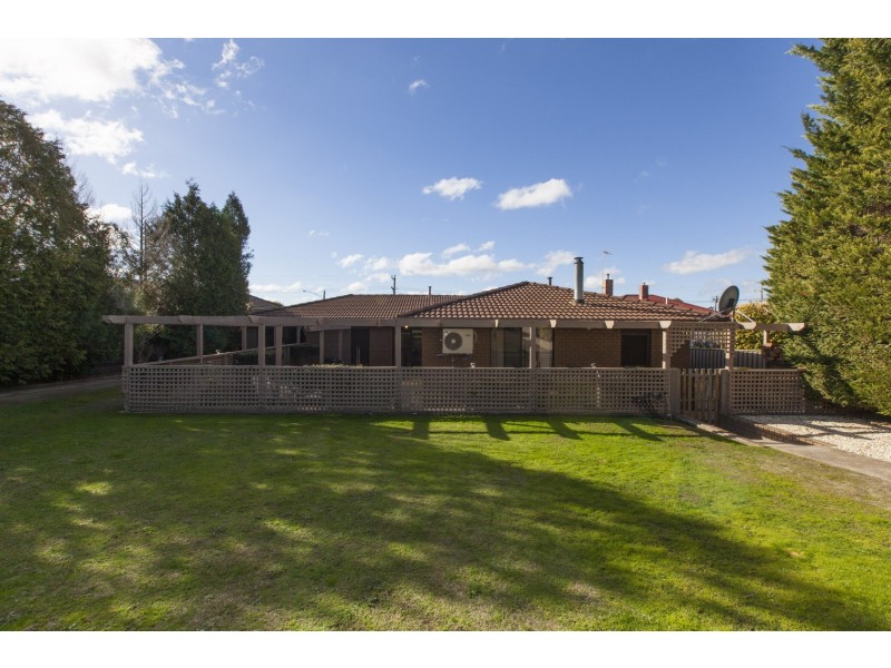 67 Banfield Street, Ararat VIC 3377