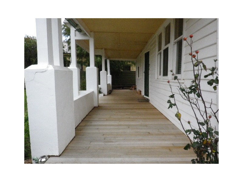 11 Ayrey Street, Willaura VIC 3379