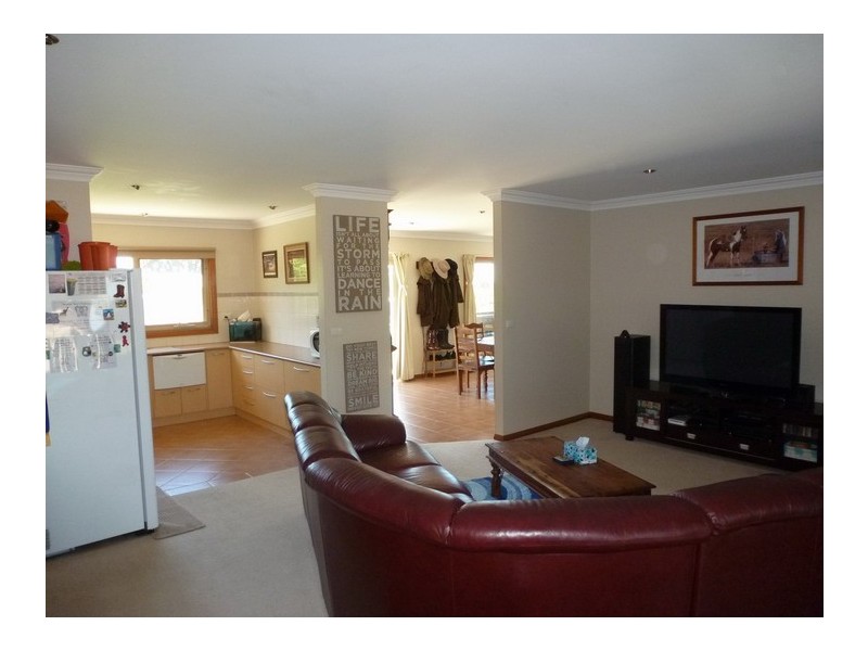 24 Truscott Street, Ararat VIC 3377