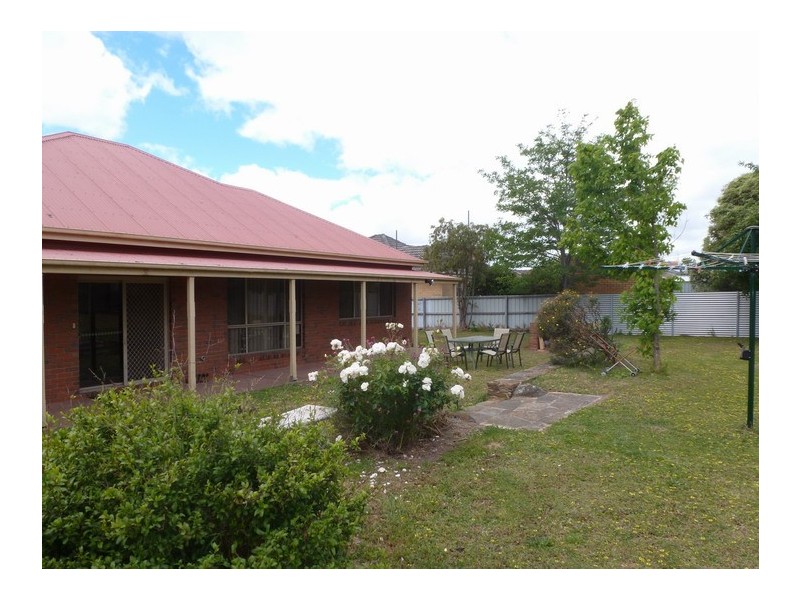 73 Banfield Street, Ararat VIC 3377