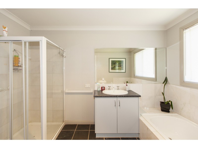 4 Wise Street, Elmhurst VIC 3469