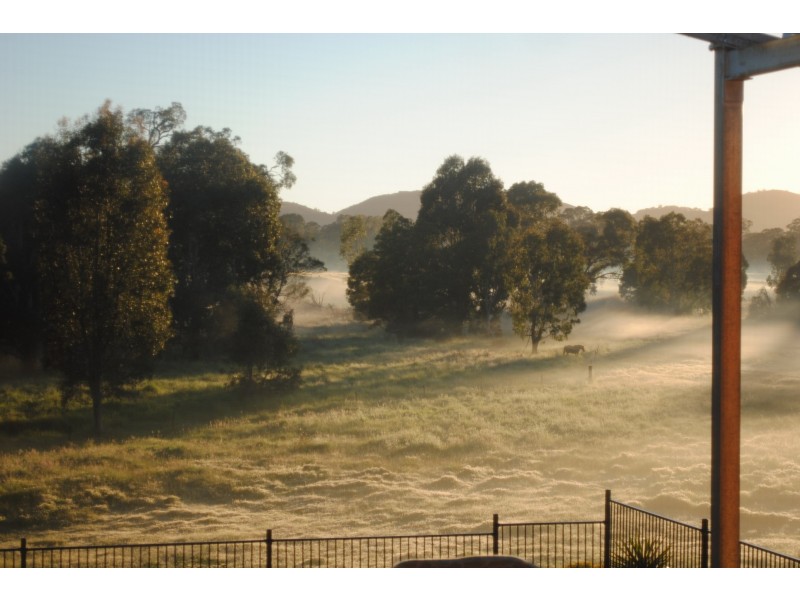 4 Wise Street, Elmhurst VIC 3469