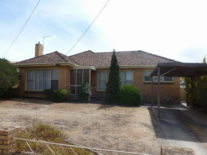11 Dawson Street, Ararat VIC 3377