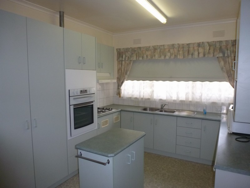 11 Dawson Street, Ararat VIC 3377