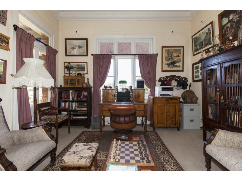 19 Forestry Rd, Landsborough VIC 3384