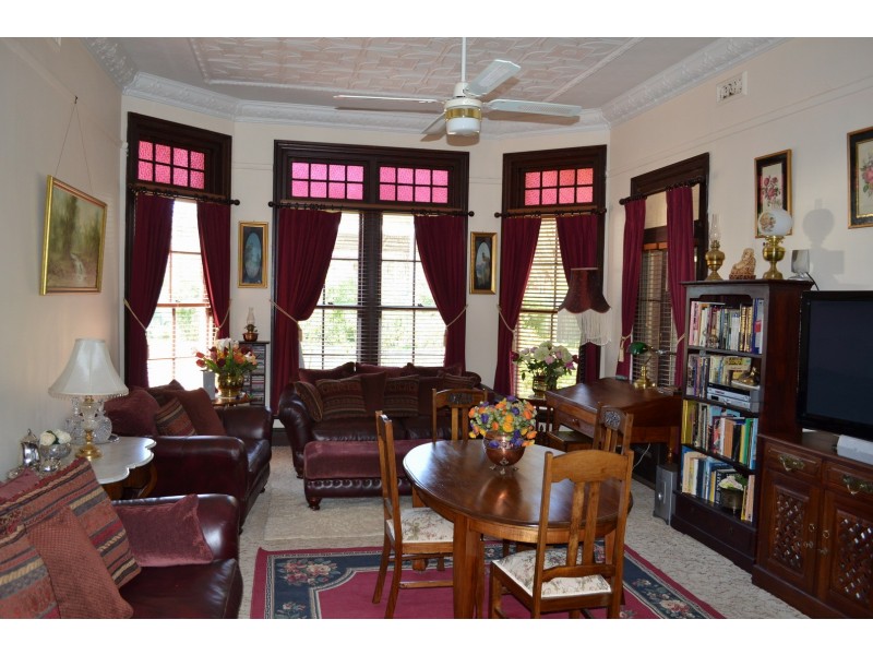 19 Forestry Rd, Landsborough VIC 3384