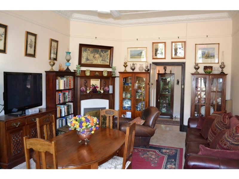 19 Forestry Rd, Landsborough VIC 3384