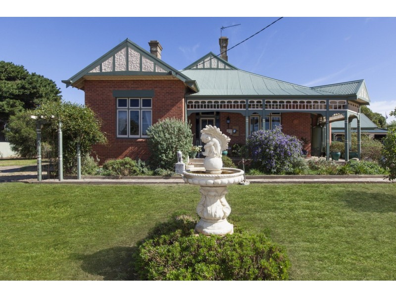 19 Forestry Rd, Landsborough VIC 3384