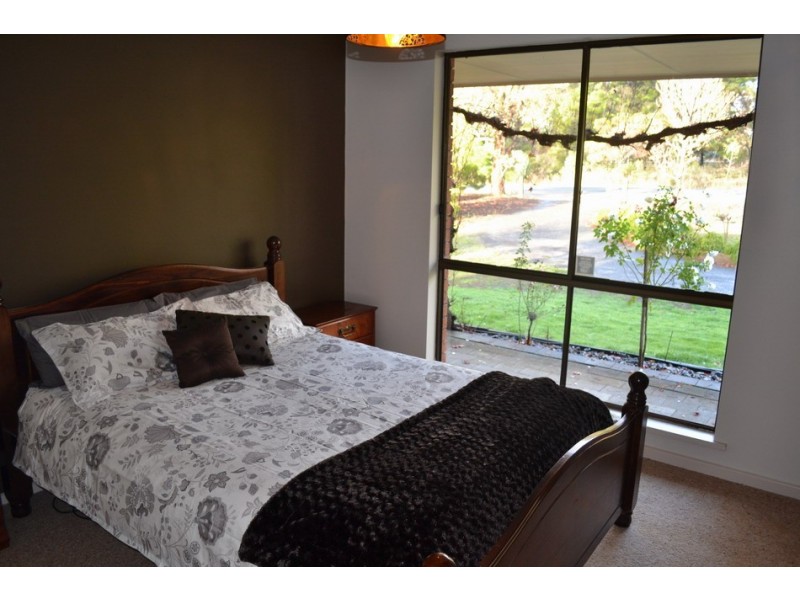 102 Picnic Road, Ararat VIC 3377