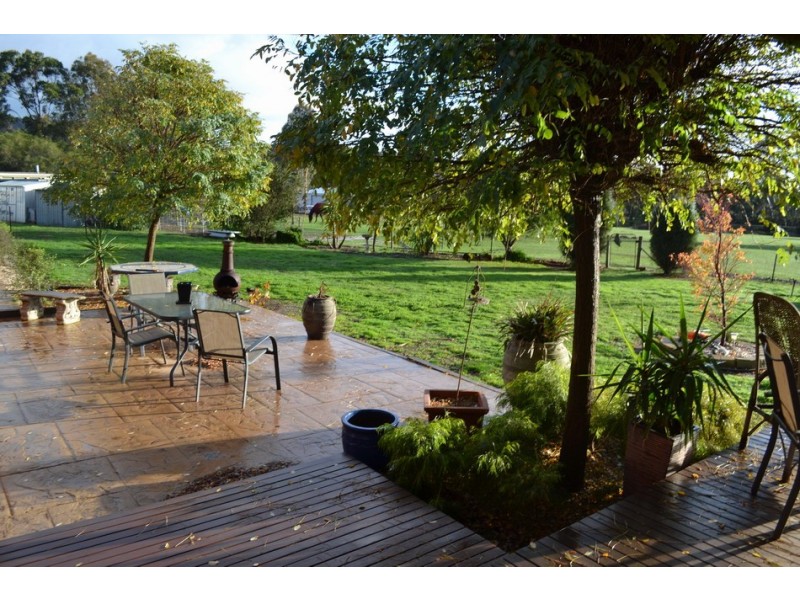 102 Picnic Road, Ararat VIC 3377