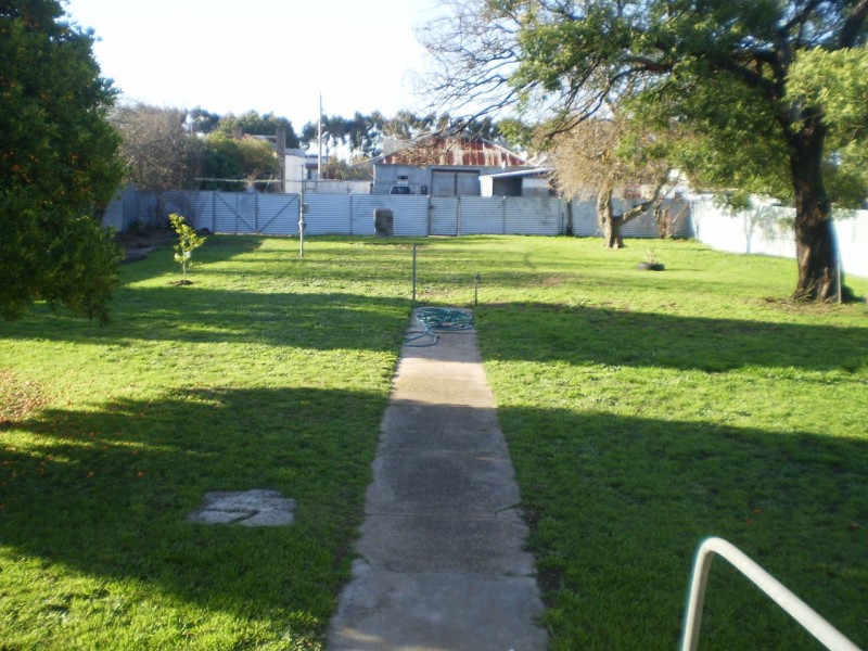 11 Ayrey Street, Willaura VIC 3379