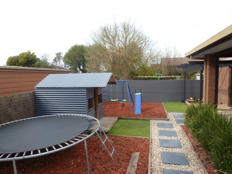 76 Banfield Street, Ararat VIC 3377