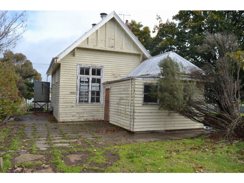 27 Clarke Street, Crowlands, Ararat VIC 3377