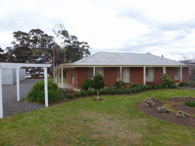 47 Churchill Avenue, Ararat VIC 3377