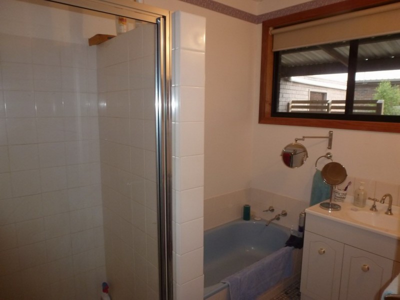 34 Coad Street, Ararat VIC 3377