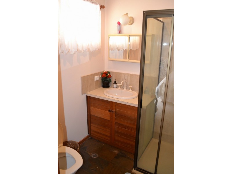 17 Golf Links Road, Ararat VIC 3377