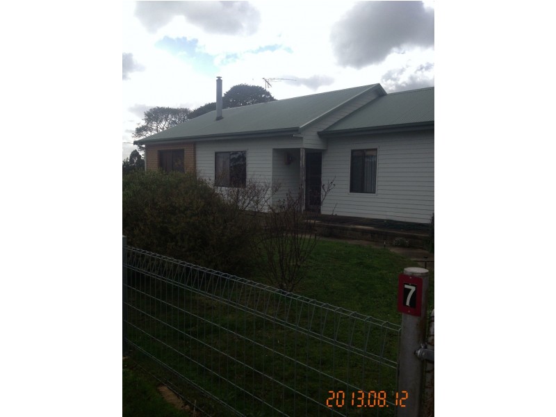 7 Jackson’s Creek Road, Ararat VIC 3377