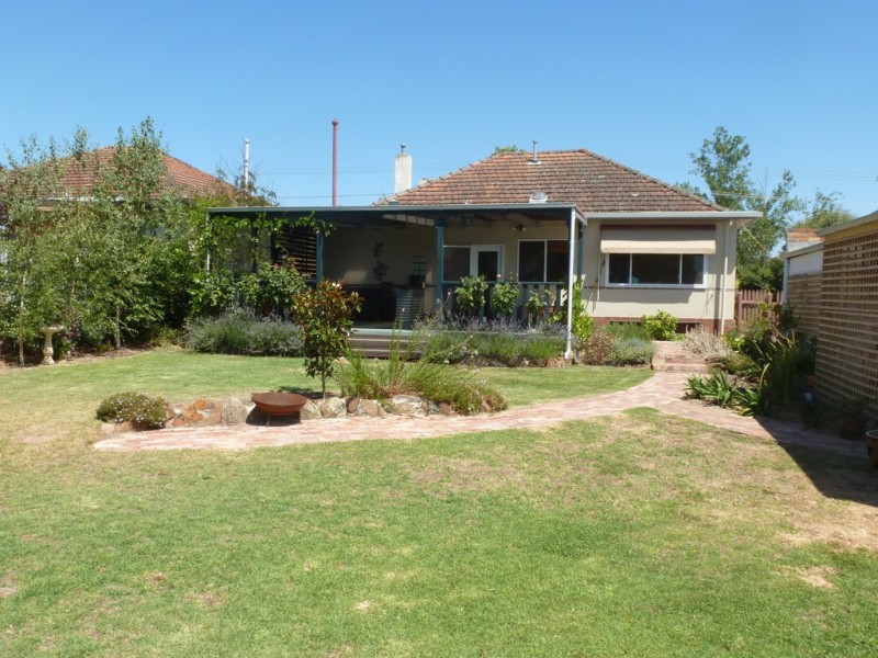 8 Vincent Street, Ararat VIC 3377