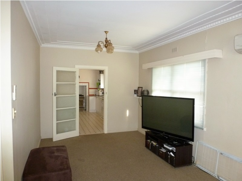 1 Queens Avenue, Ararat VIC 3377