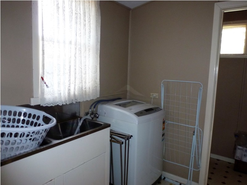 1 Queens Avenue, Ararat VIC 3377