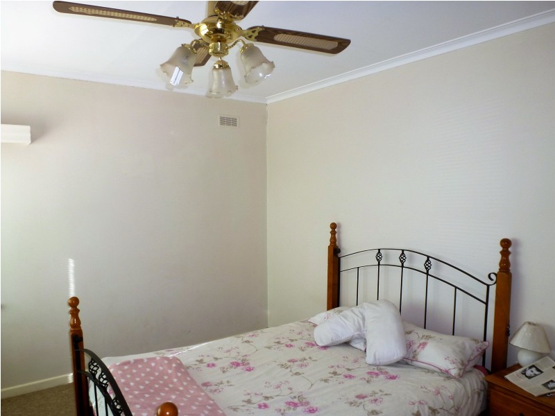 1 Queens Avenue, Ararat VIC 3377