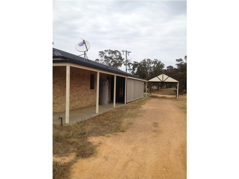 124 Petticoat Gully Road, Armstrong VIC 3377