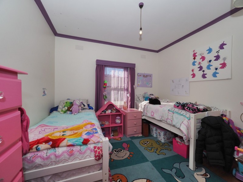 7 Queens Avenue, Ararat VIC 3377