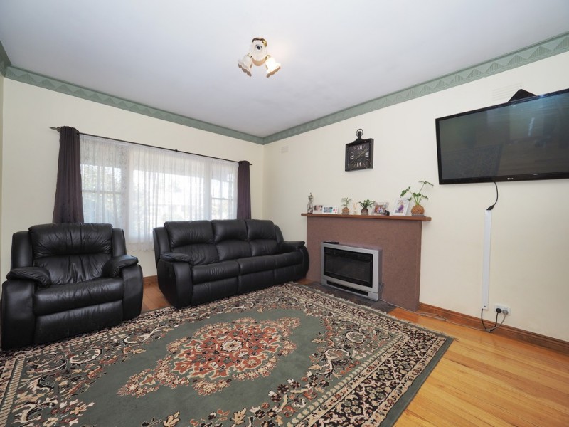 7 Queens Avenue, Ararat VIC 3377