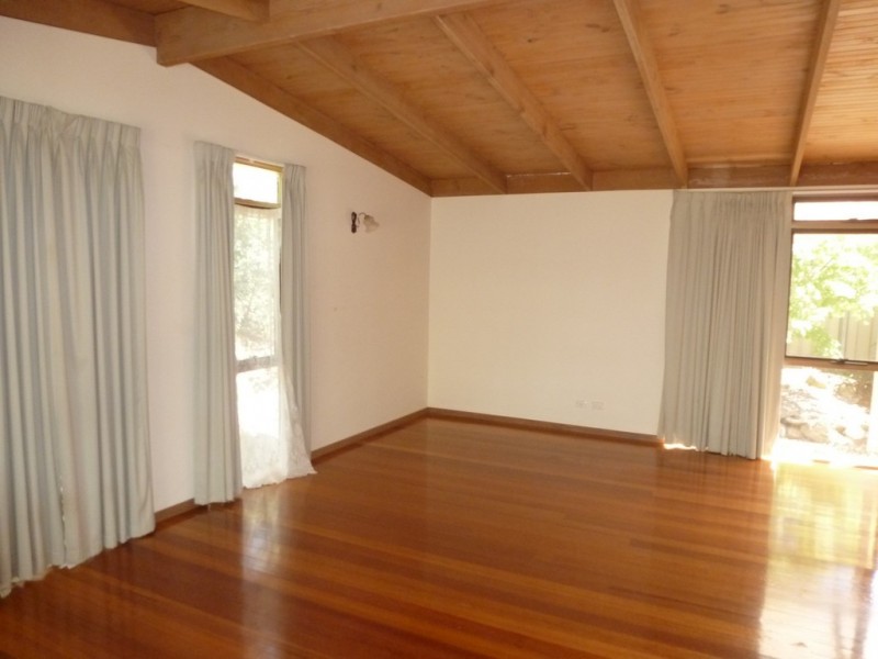 9 Vanstan Street, Ararat VIC 3377