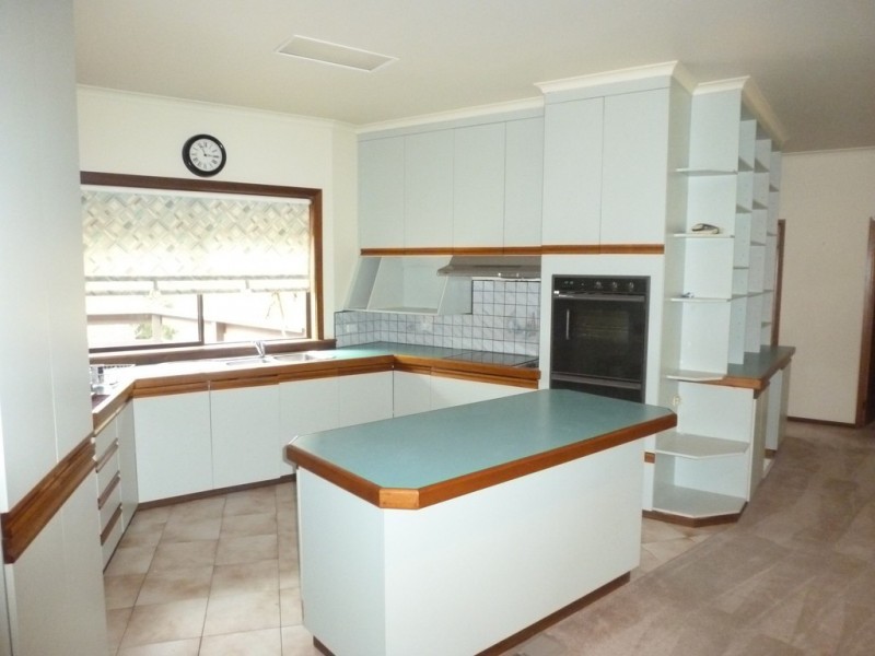 31 Port Fairy Road, Ararat VIC 3377