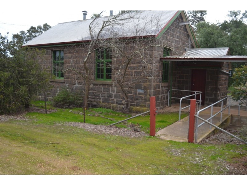 6814 Mortlake-Ararat Road, Rossbridge VIC 3377