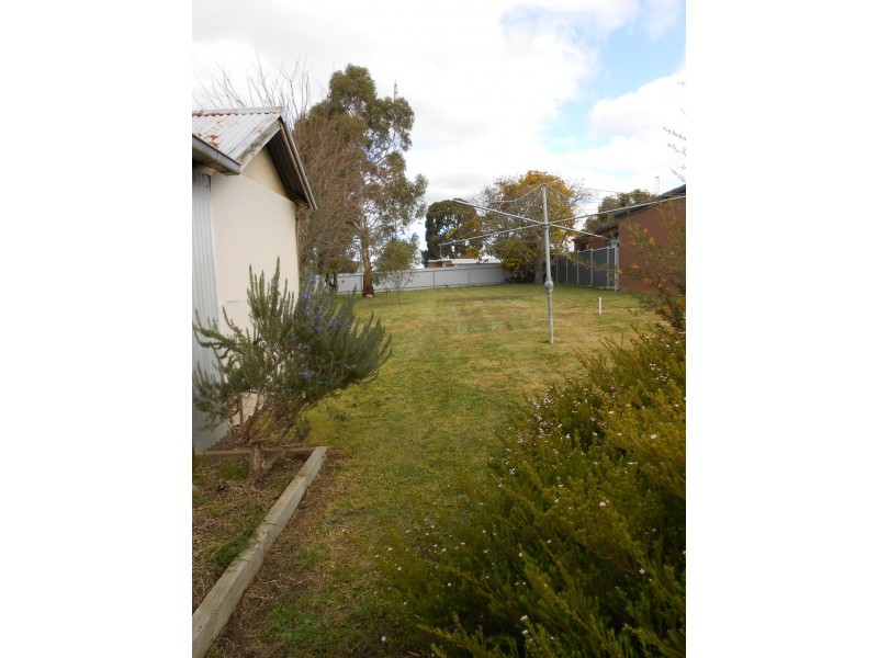 17 Henderson Street, Ararat VIC 3377