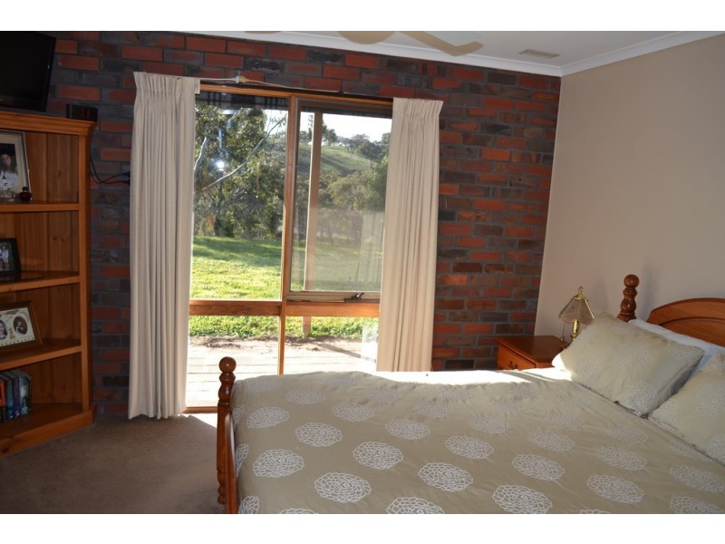 8923 Mortlake-Ararat Road, Ararat VIC 3377