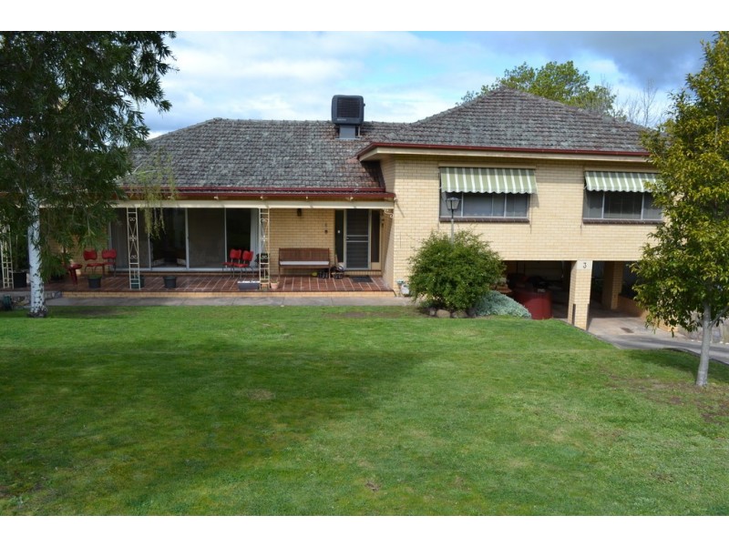 3 Brewster Road, Ararat VIC 3377