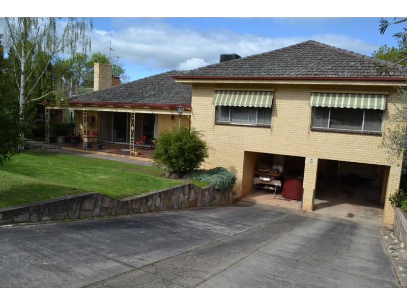 3 Brewster Road, Ararat VIC 3377