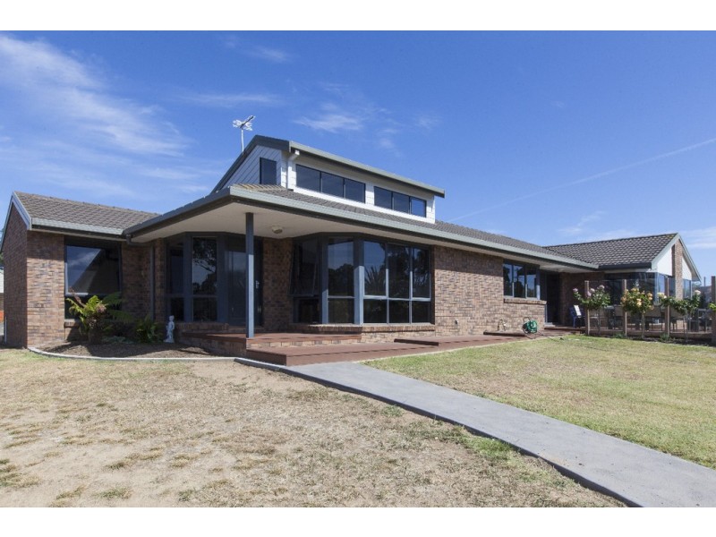 74 Tatyoon Road, Ararat VIC 3377